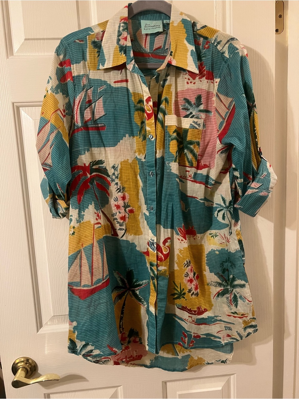 NWOT True Destinations Resort Multicolor Tropical Print Button-Down Shirt Size S